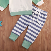 Load image into Gallery viewer, Girls Striped Winter Outfit
