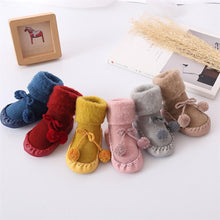 Load image into Gallery viewer, Fluffy Slipper Shoes
